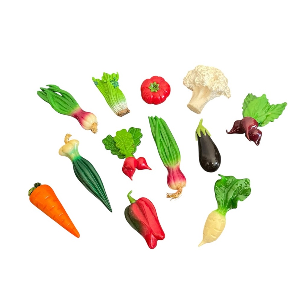 12 Piece Miniature Vegetable Fridge Magnet Set Garden Food Decor Vintage